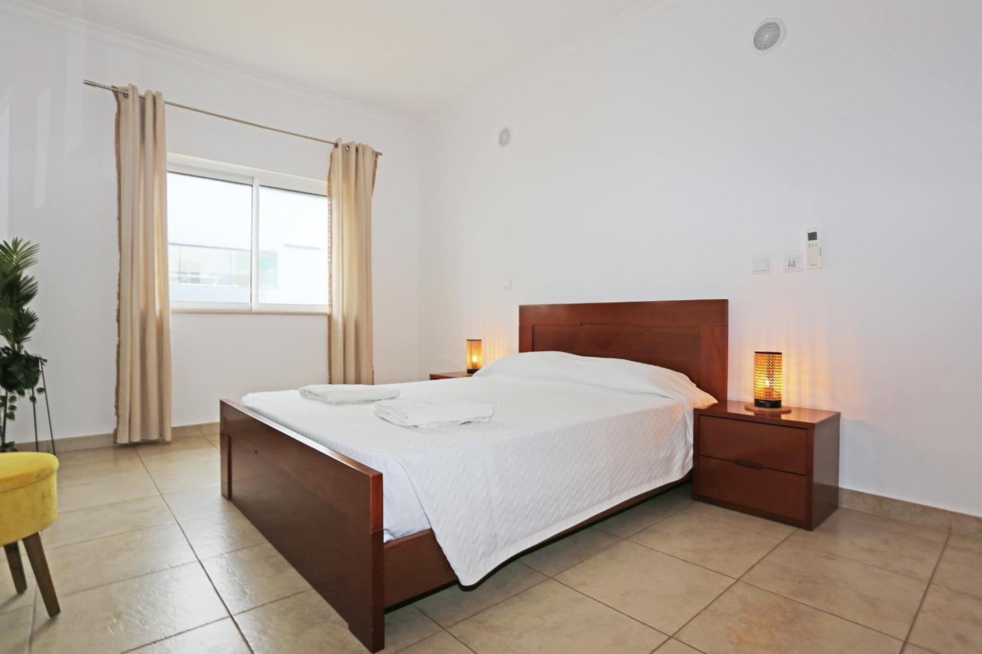 A04 - Large Modern 1 Bed Apartment With Pool لاغوس المظهر الخارجي الصورة