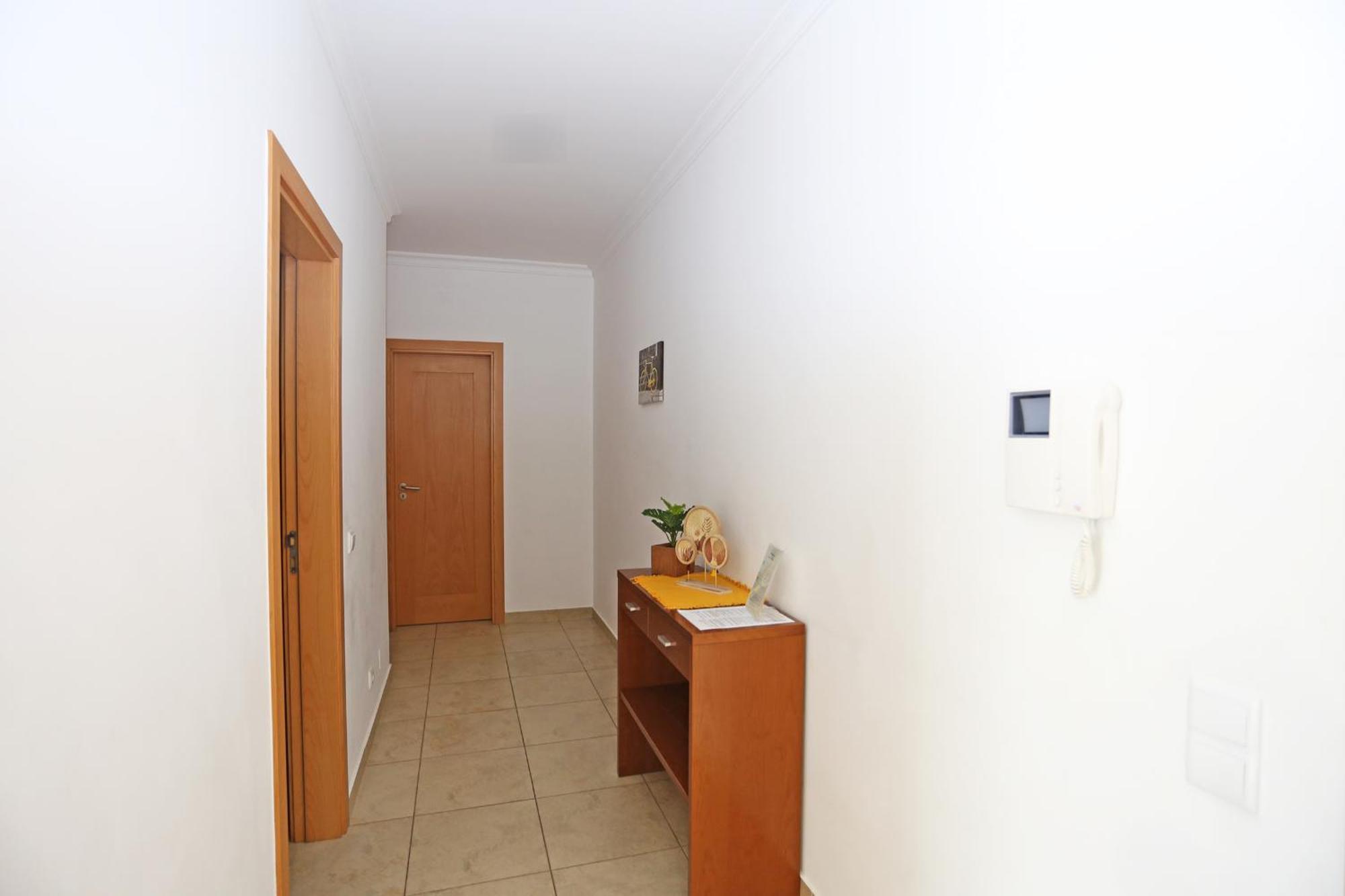 A04 - Large Modern 1 Bed Apartment With Pool لاغوس المظهر الخارجي الصورة